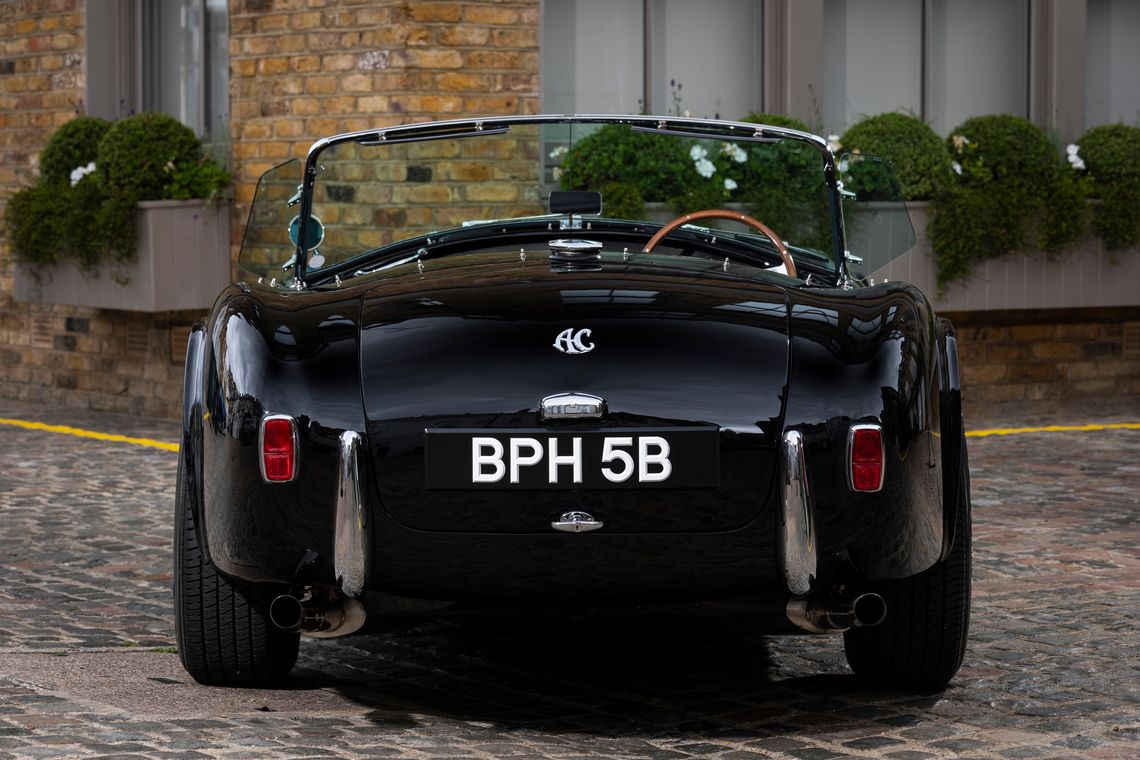 1964 AC Cobra